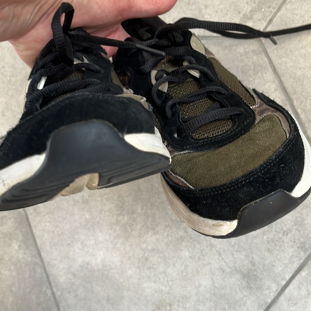 Ryka walking shoe 8.5 - Picture 5 of 11